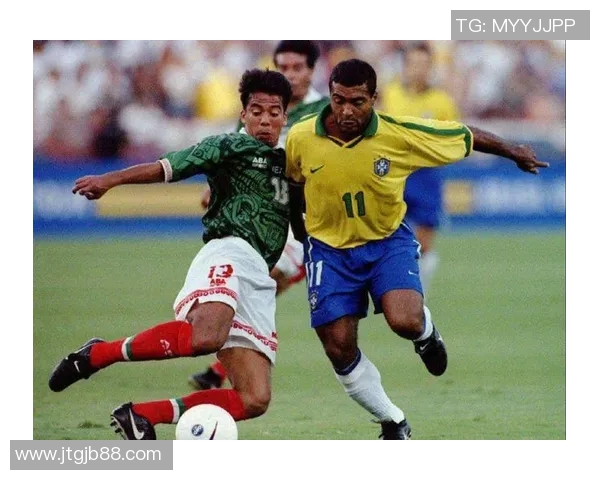 马克龙心目中的足球偶像与他对足球的热爱之路